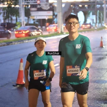 Runner Photo 7931110