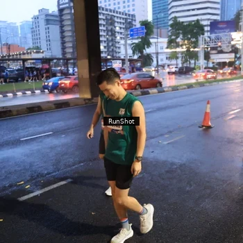Runner Photo 7931125