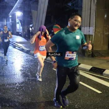 Runner Photo 7931148