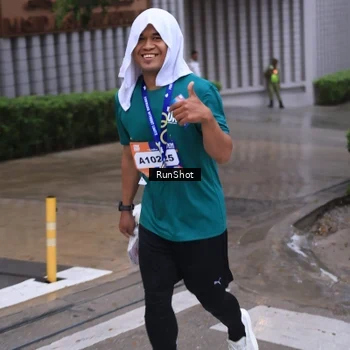 Runner Photo 7931173