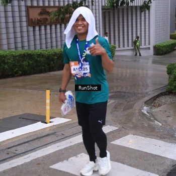 Runner Photo 7931178
