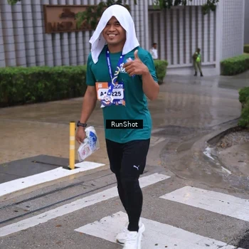 Runner Photo 7931180