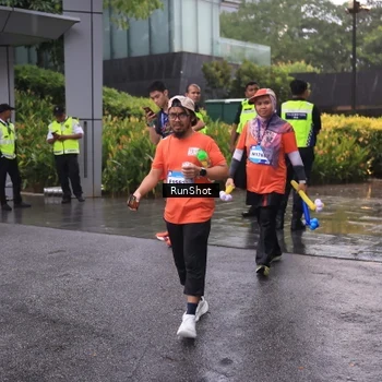 Runner Photo 7931183