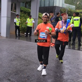 Runner Photo 7931200