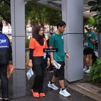 Runner Photo 7931232
