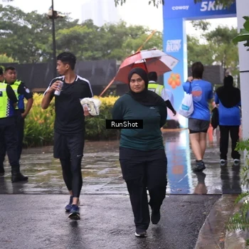 Runner Photo 7931263