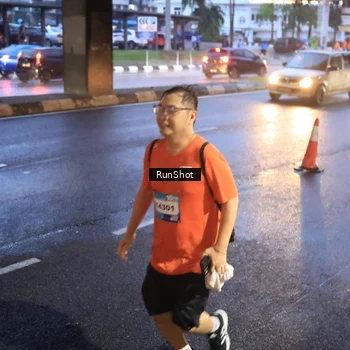 Runner Photo 7931264