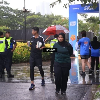 Runner Photo 7931265