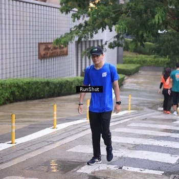 Runner Photo 7931295