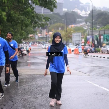 Runner Photo 7931311