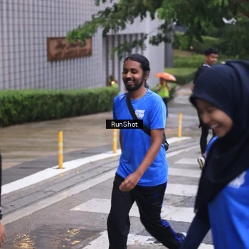 Runner Photo 7931333