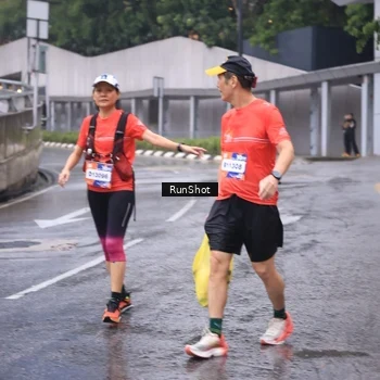 Runner Photo 7931340