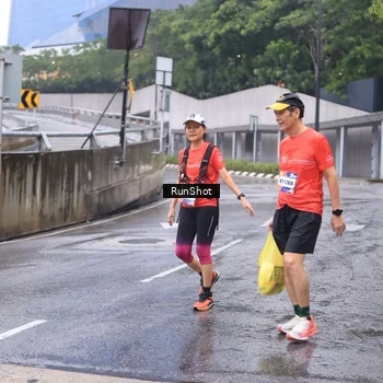 Runner Photo 7931342