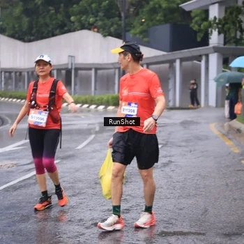 Runner Photo 7931343