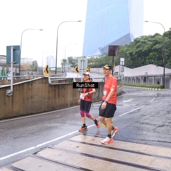 Runner Photo 7931354