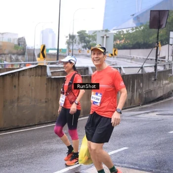 Runner Photo 7931356