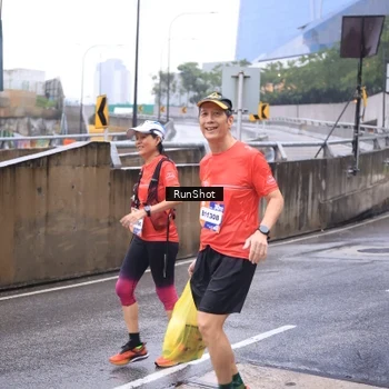 Runner Photo 7931358