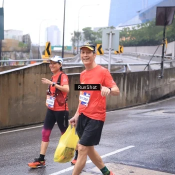 Runner Photo 7931359