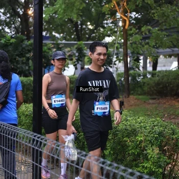Runner Photo 7931364