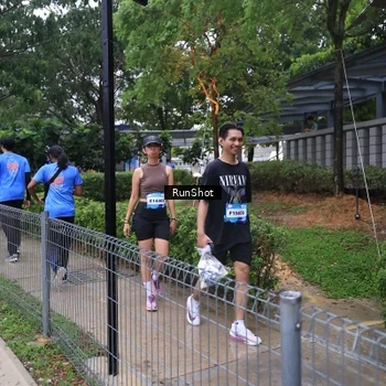 Runner Photo 7931370