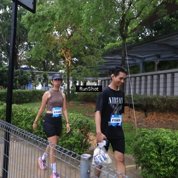 Runner Photo 7931375