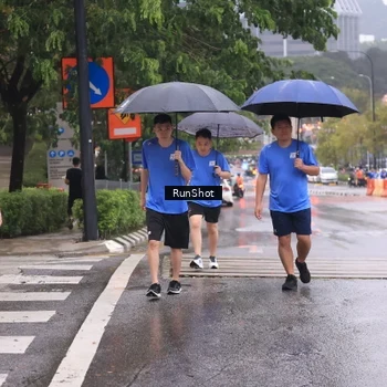 Runner Photo 7931389