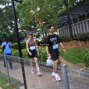 Runner Photo 7931393