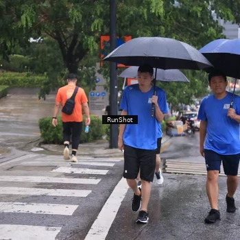 Runner Photo 7931396