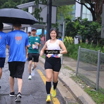 Runner Photo 7931411