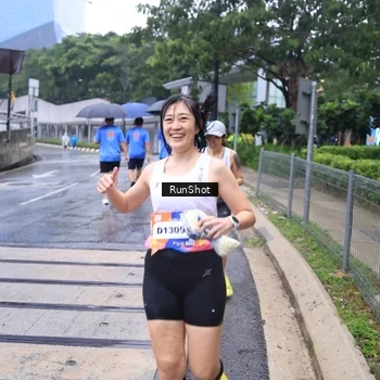 Runner Photo 7931428