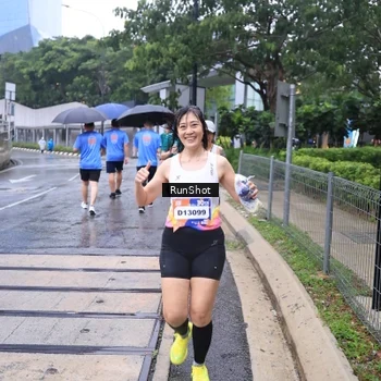 Runner Photo 7931430