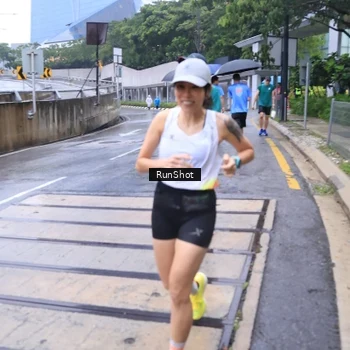 Runner Photo 7931438