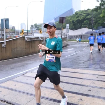 Runner Photo 7931448