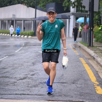 Runner Photo 7931468