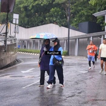Runner Photo 7931476