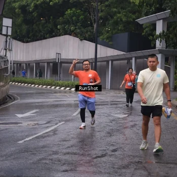 Runner Photo 7931491