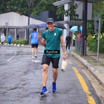 Runner Photo 7931496