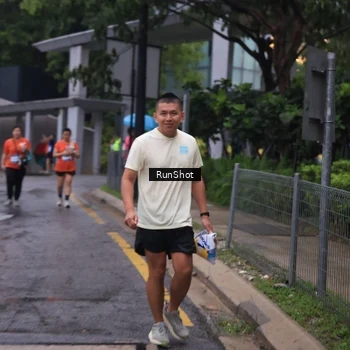Runner Photo 7931502