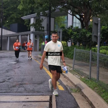 Runner Photo 7931504