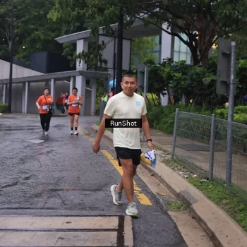 Runner Photo 7931505