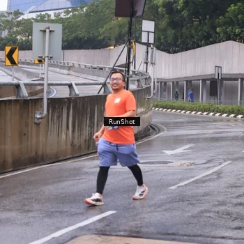 Runner Photo 7931506