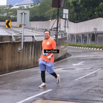 Runner Photo 7931510