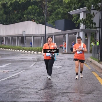 Runner Photo 7931522
