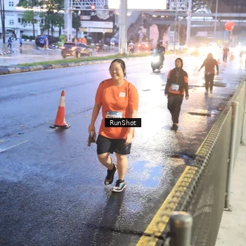 Runner Photo 7931528