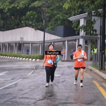 Runner Photo 7931530