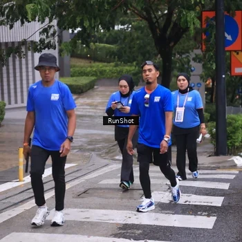 Runner Photo 7931558