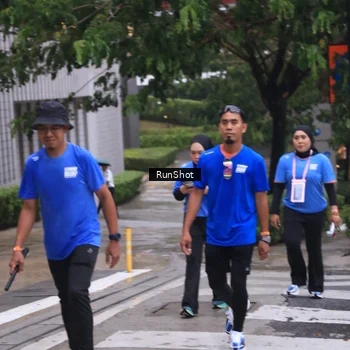 Runner Photo 7931561