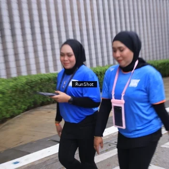 Runner Photo 7931598