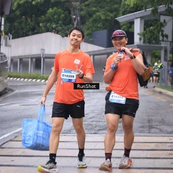 Runner Photo 7931656
