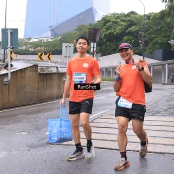 Runner Photo 7931662